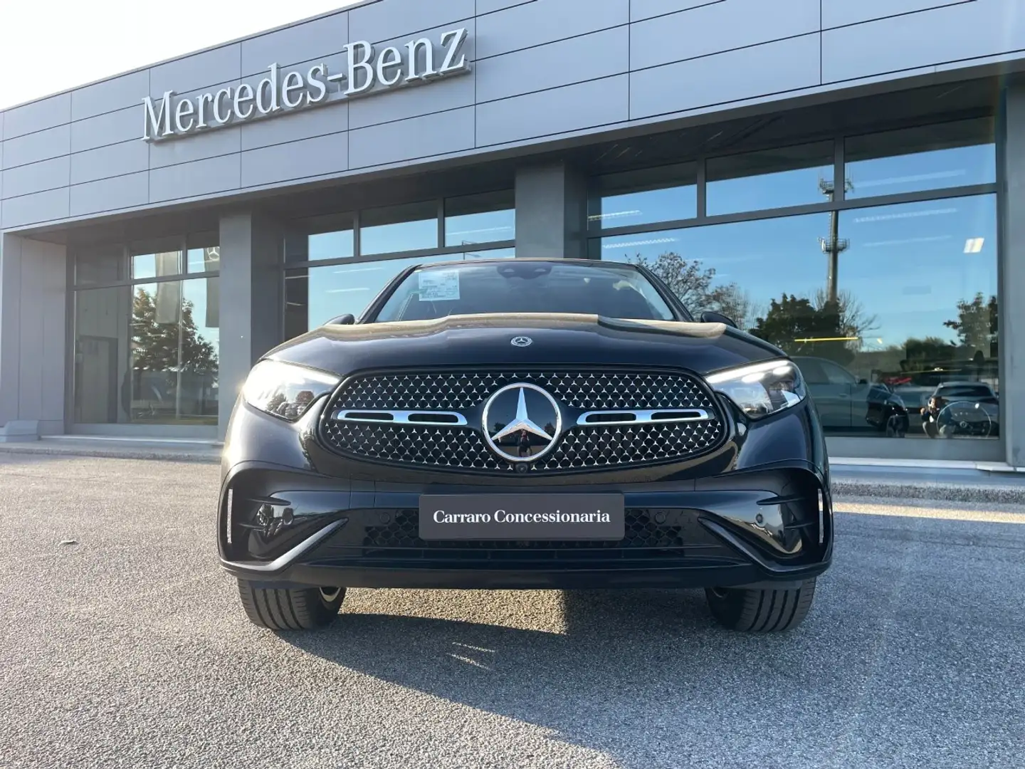 Mercedes-Benz GLC 300 de 4MATIC Plug-in hybrid Coupe Schwarz - 2