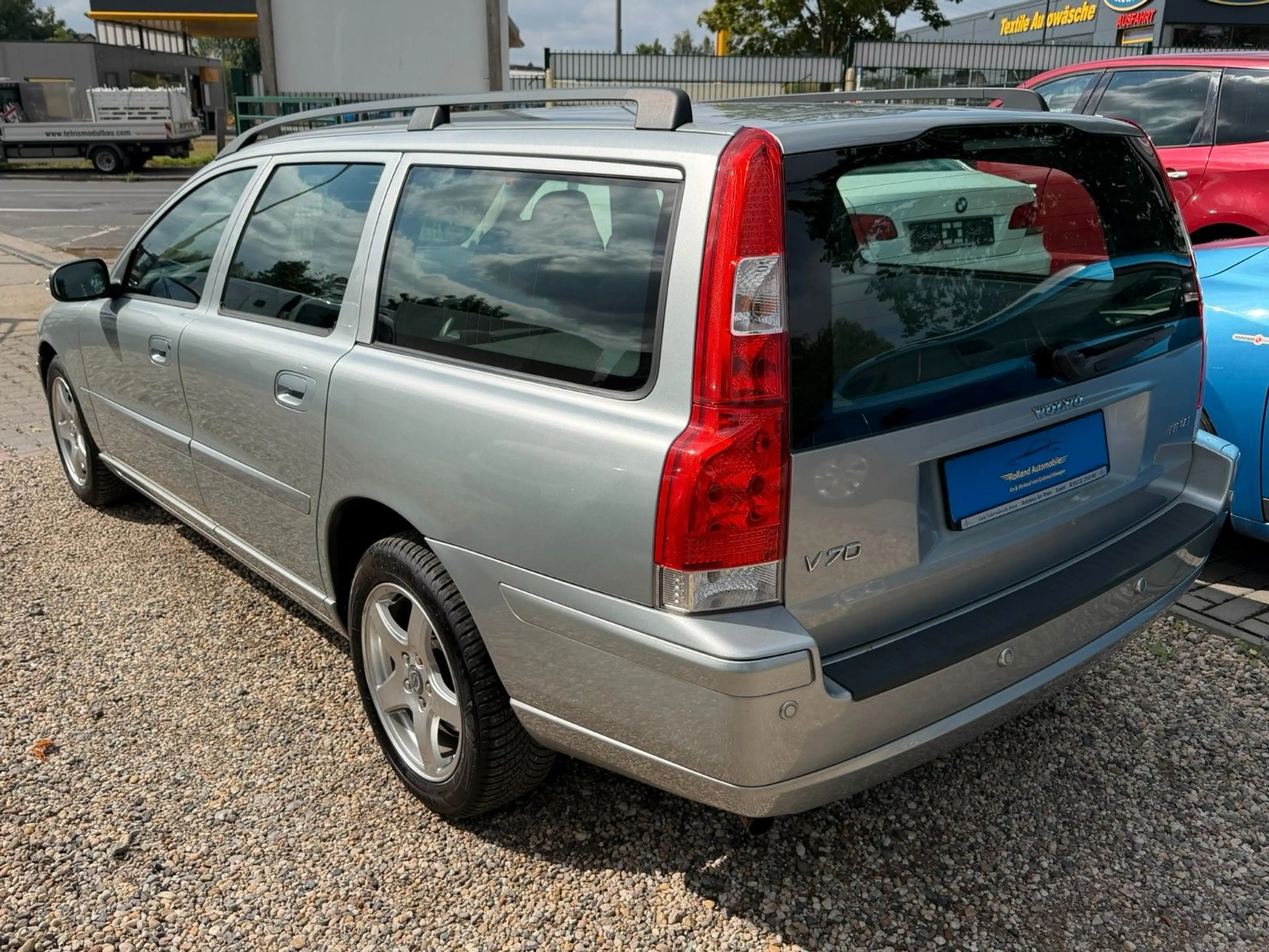 Volvo V70 2.4 Momentum *SitzH*Klimaaut*MFL* TÜV Neu — photo 5