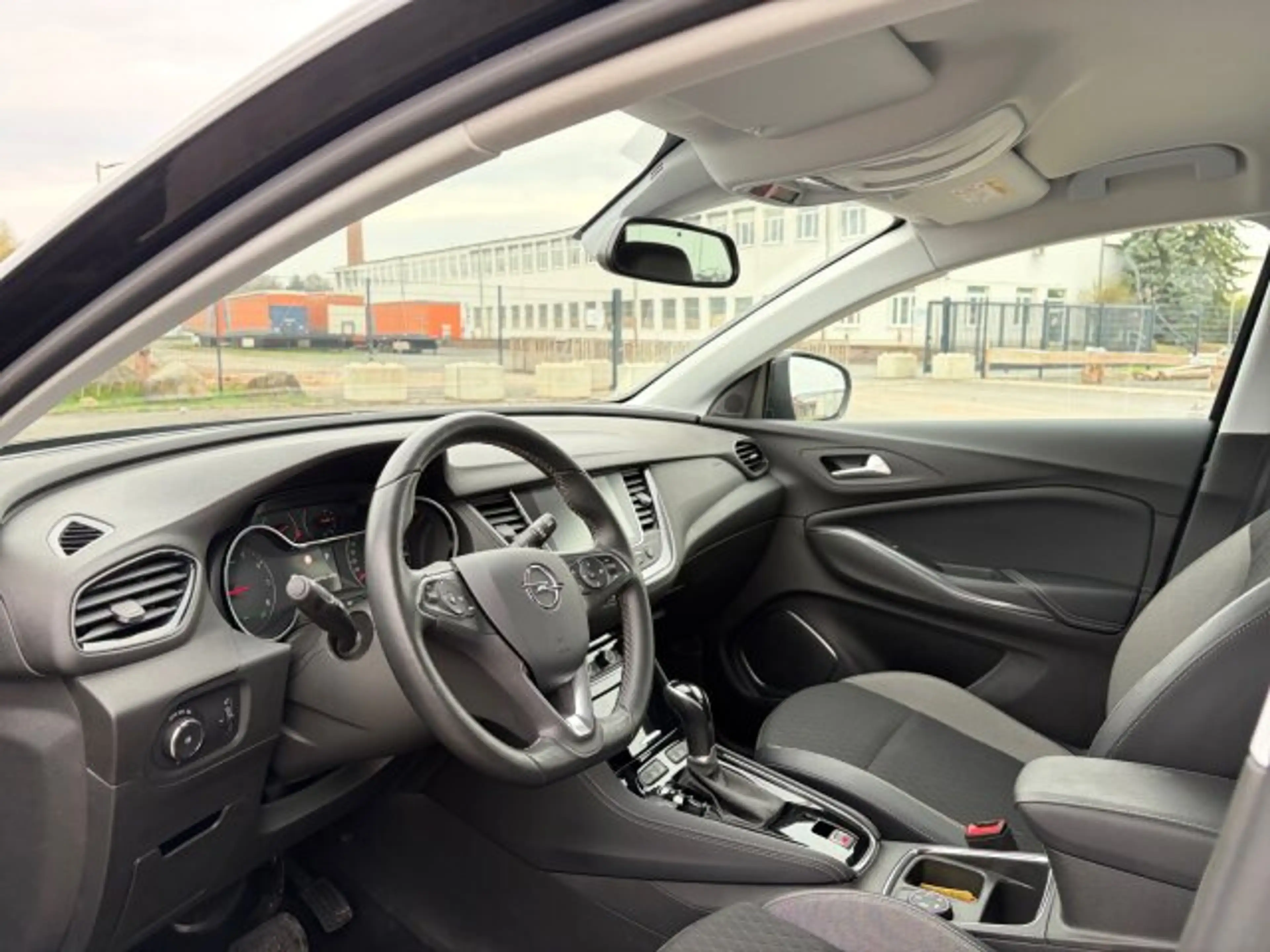 Opel Grandland X 1.2 Turbo Innovation Automatik Sitzheizung — photo 7
