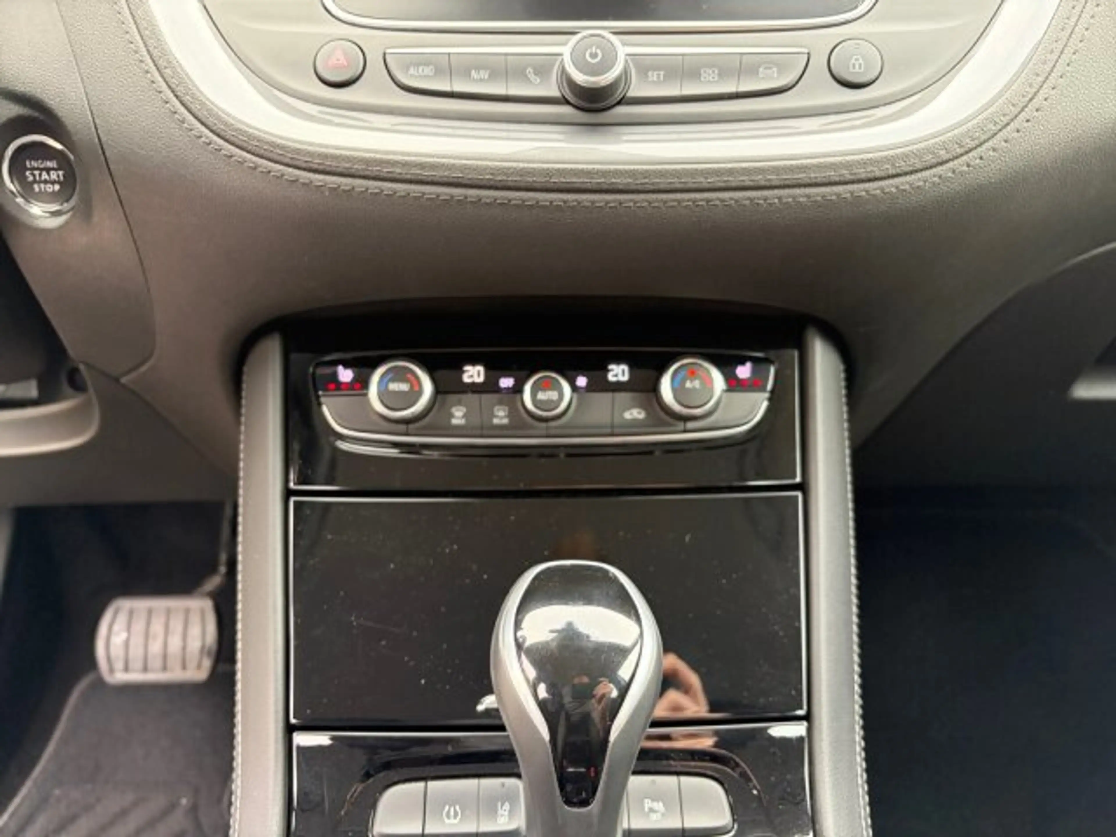 Opel Grandland X 1.2 Turbo Innovation Automatik Sitzheizung — photo 10