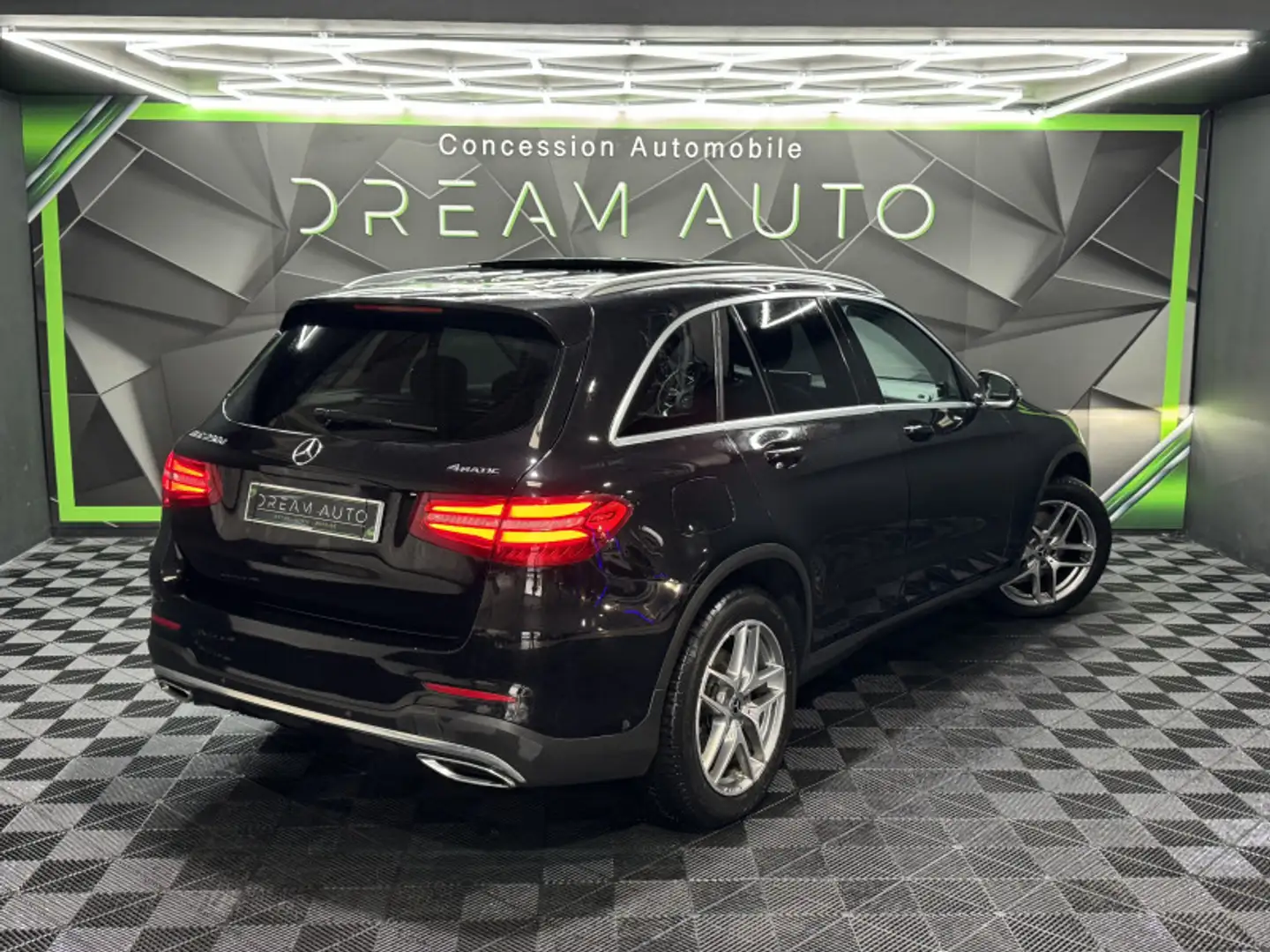 Mercedes-Benz GLC 250 250 D 204CH FASCINATION 4MATIC 9G-TRONIC Černá - 2