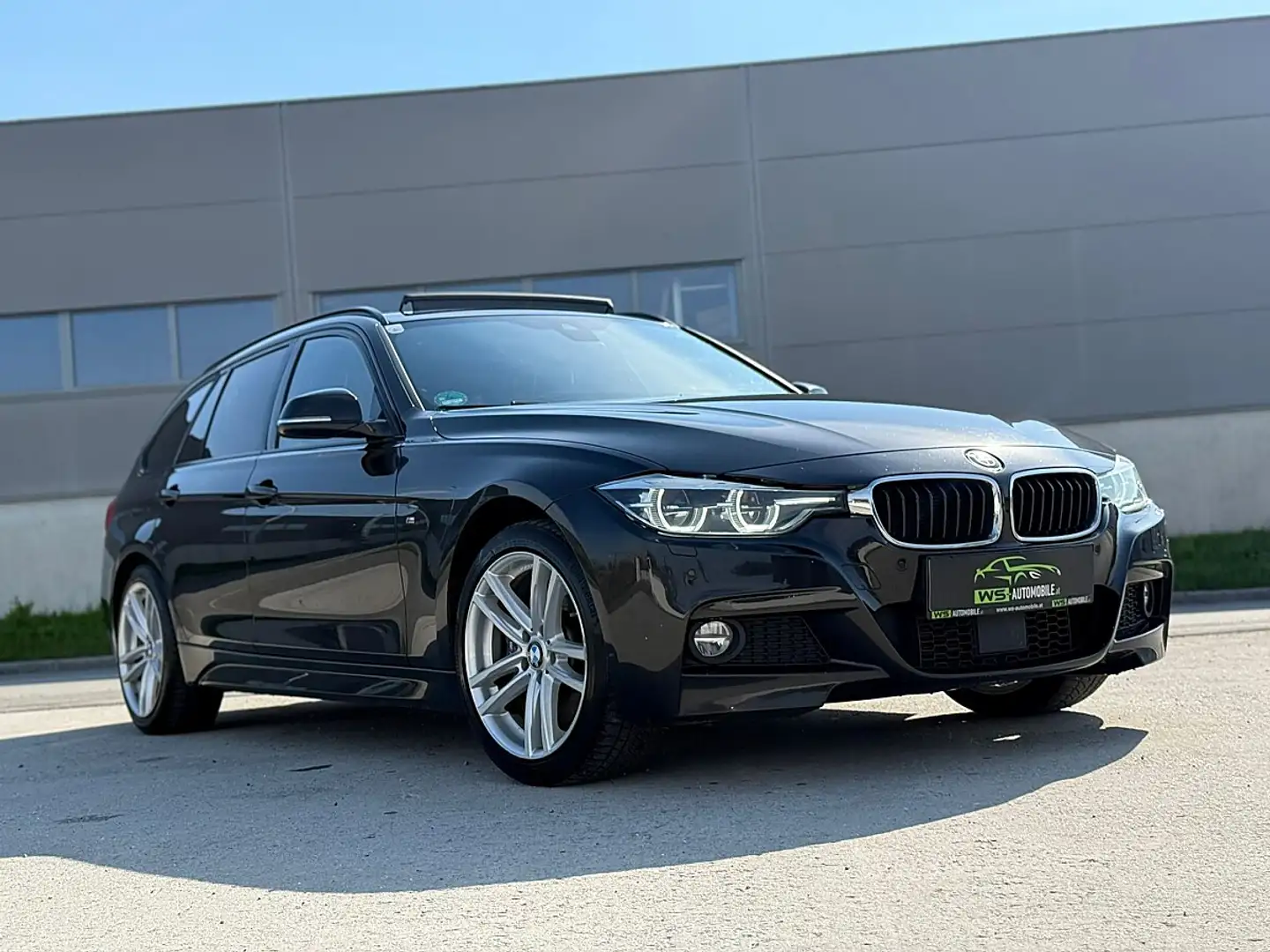 BMW 320 d xDrive Touring Aut. M-Paket 1.Besitz Schwarz - 2