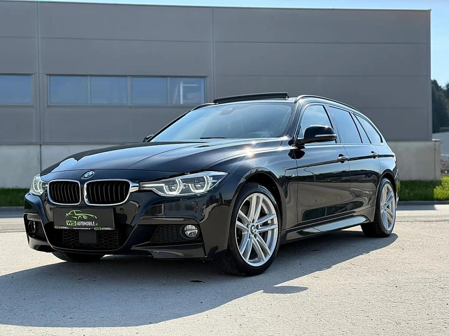 BMW 320 d xDrive Touring Aut. M-Paket 1.Besitz Schwarz - 1