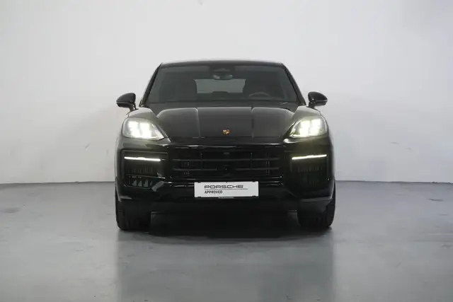 Porsche Cayenne view 2