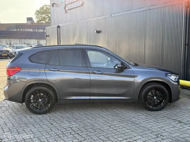 BMW X1 view 9