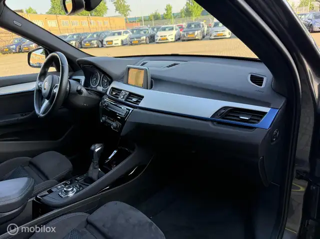 BMW X1 view 13