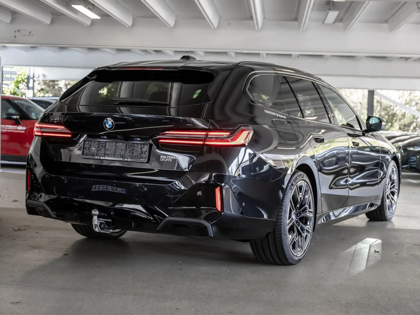 BMW 540 d Touring xDrive M-Sport Pro 360° PANO LED Schwarz - 2