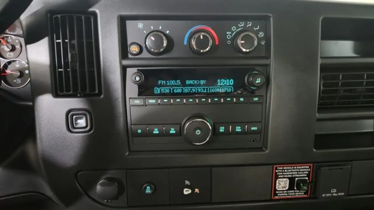 Chevrolet Express 2500 снимка Chevrolet Express 2500