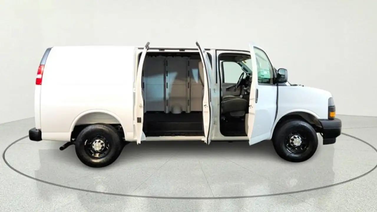 Chevrolet Express 2500 снимка Chevrolet Express 2500