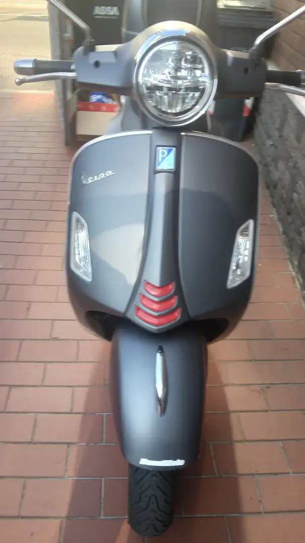 Piaggio GTS 300 super sport Gri - 1