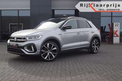 Volkswagen T-Roc 1.5 TSI DSG R-Line /Panodak/19 Inch LM /Camera / I