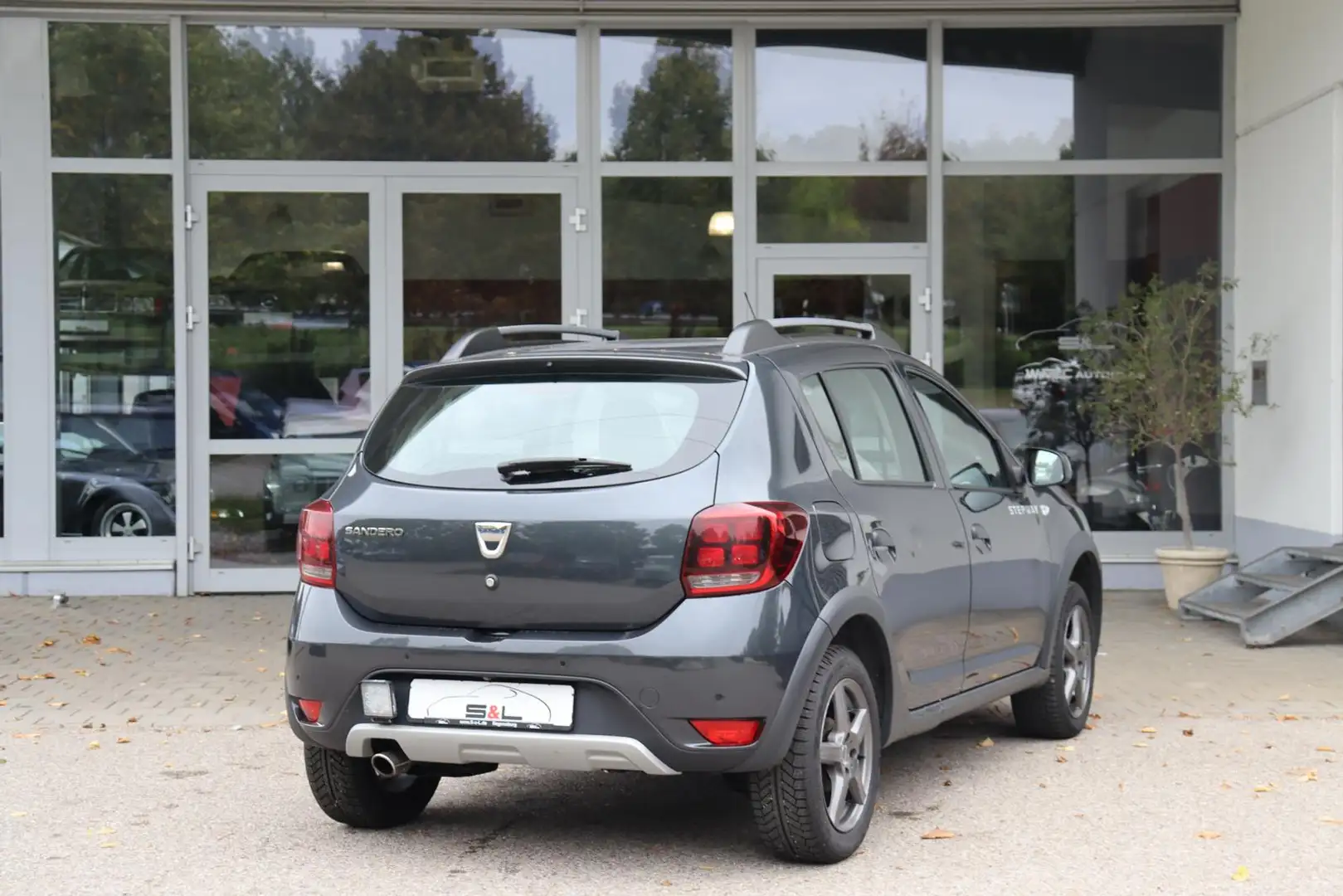 Dacia Sandero 1.5/ /Tempomat/KAT/Metallic/Einparkhilfe Grigio - 2