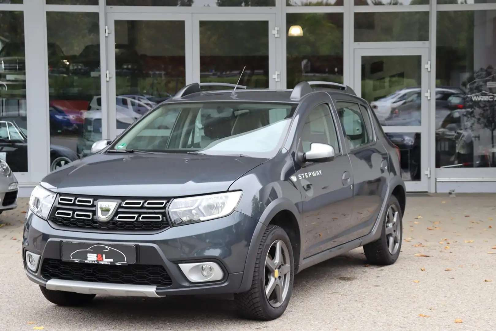 Dacia Sandero 1.5/ /Tempomat/KAT/Metallic/Einparkhilfe Grigio - 1