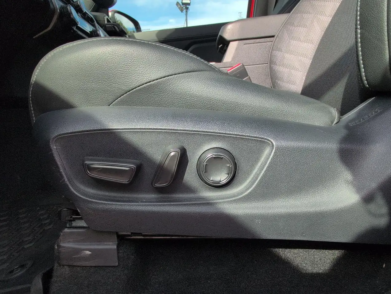 Toyota Tacoma снимка Toyota Tacoma