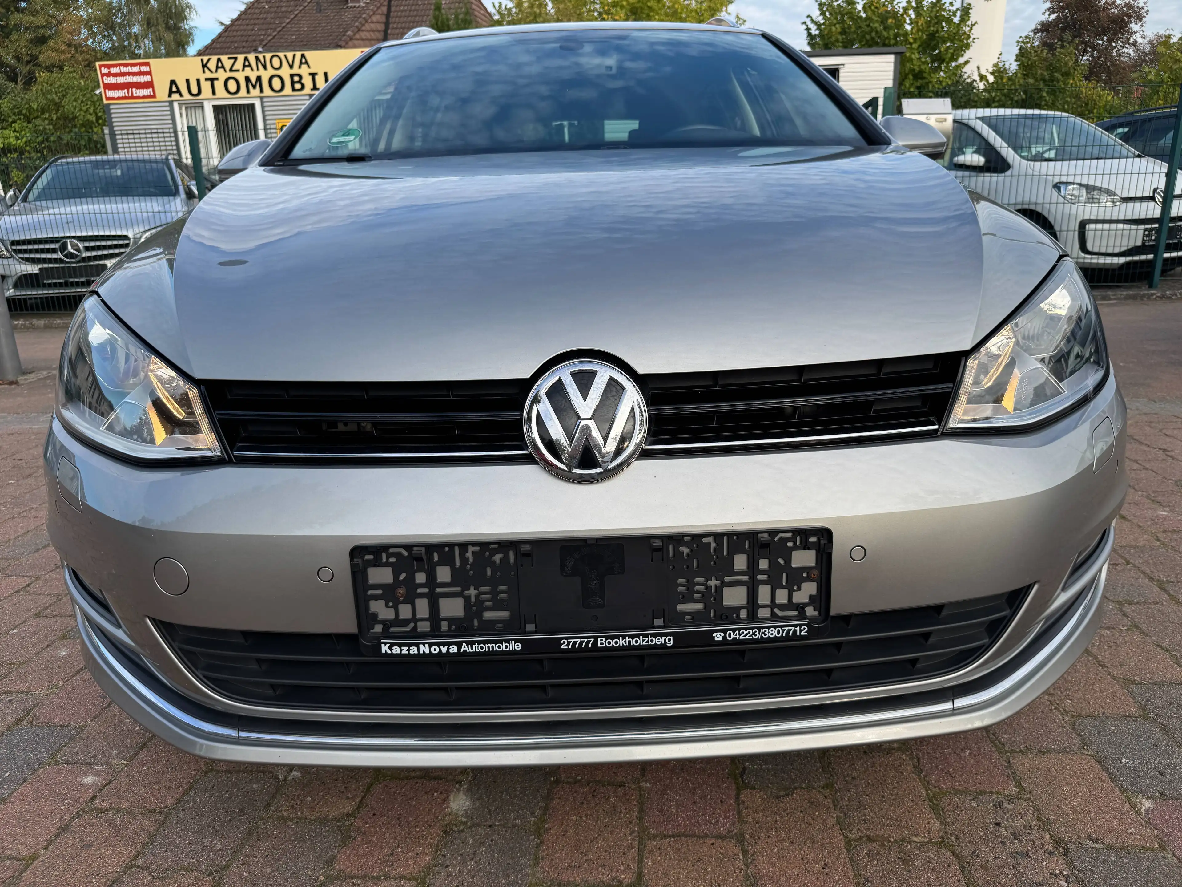 Volkswagen Golf Variant Lounge-DSG-R.Kamera-Shzg-AHK-PDC — photo 2