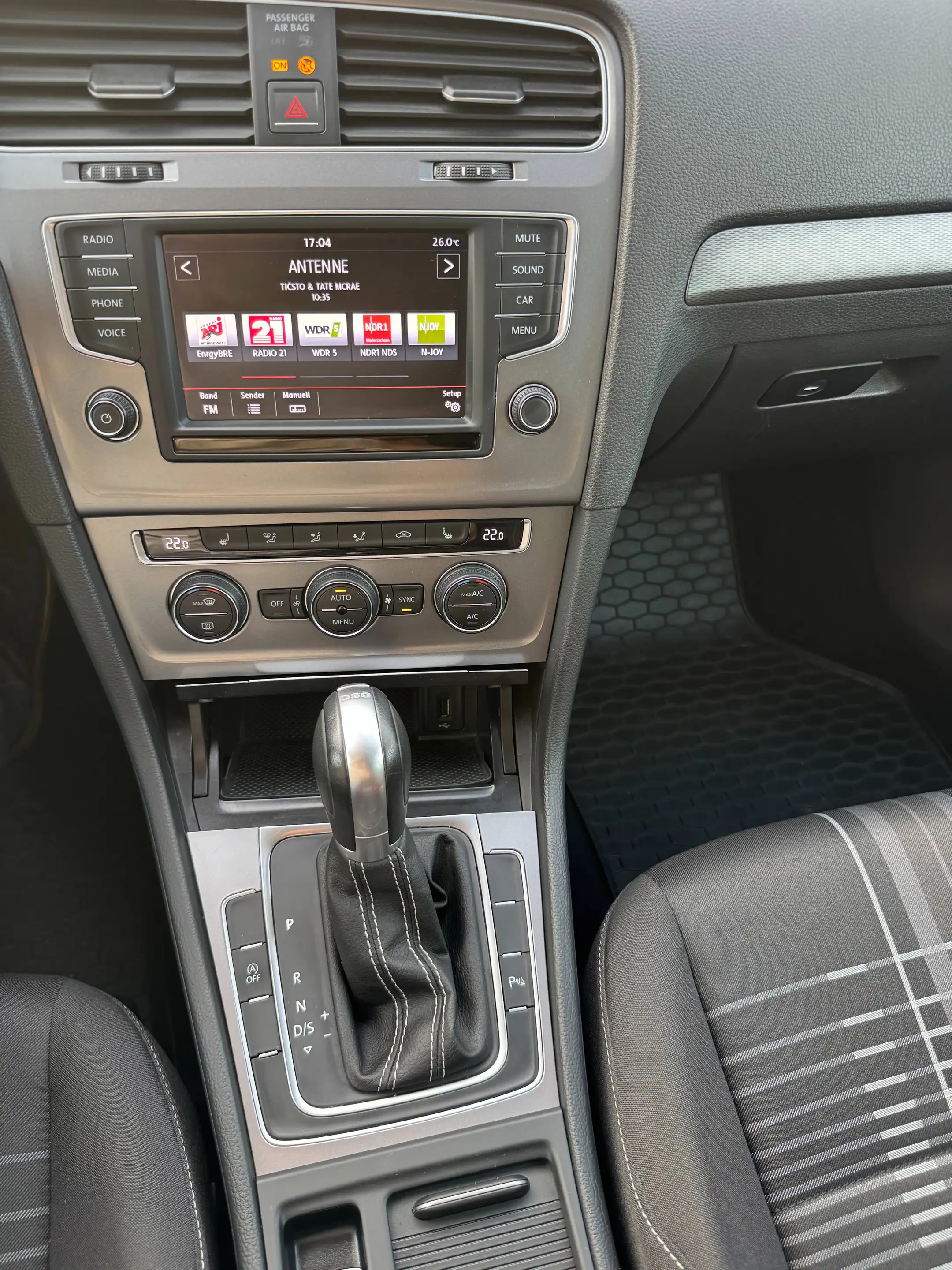 Volkswagen Golf Variant Lounge-DSG-R.Kamera-Shzg-AHK-PDC — photo 12