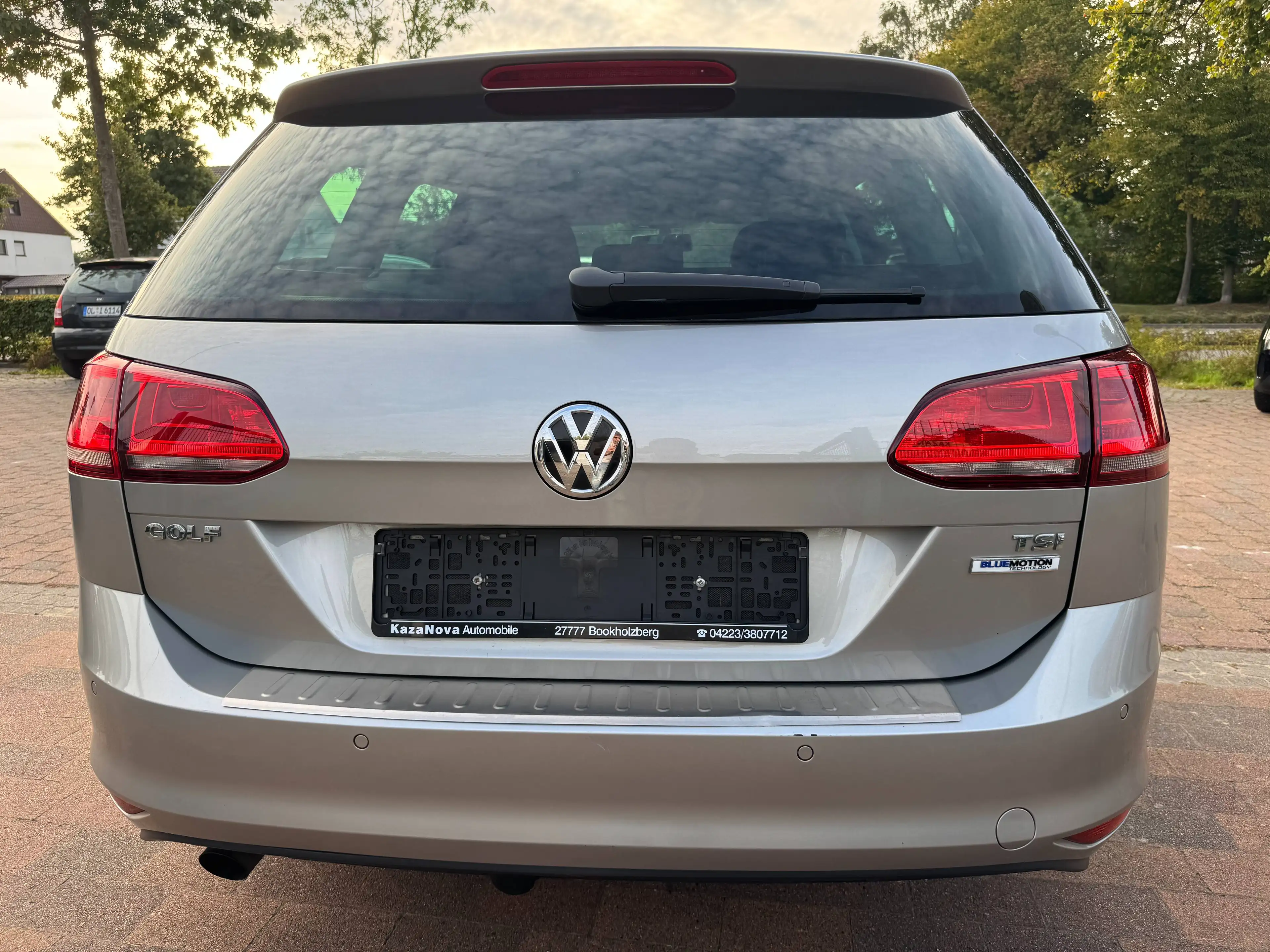 Volkswagen Golf Variant Lounge-DSG-R.Kamera-Shzg-AHK-PDC — photo 3