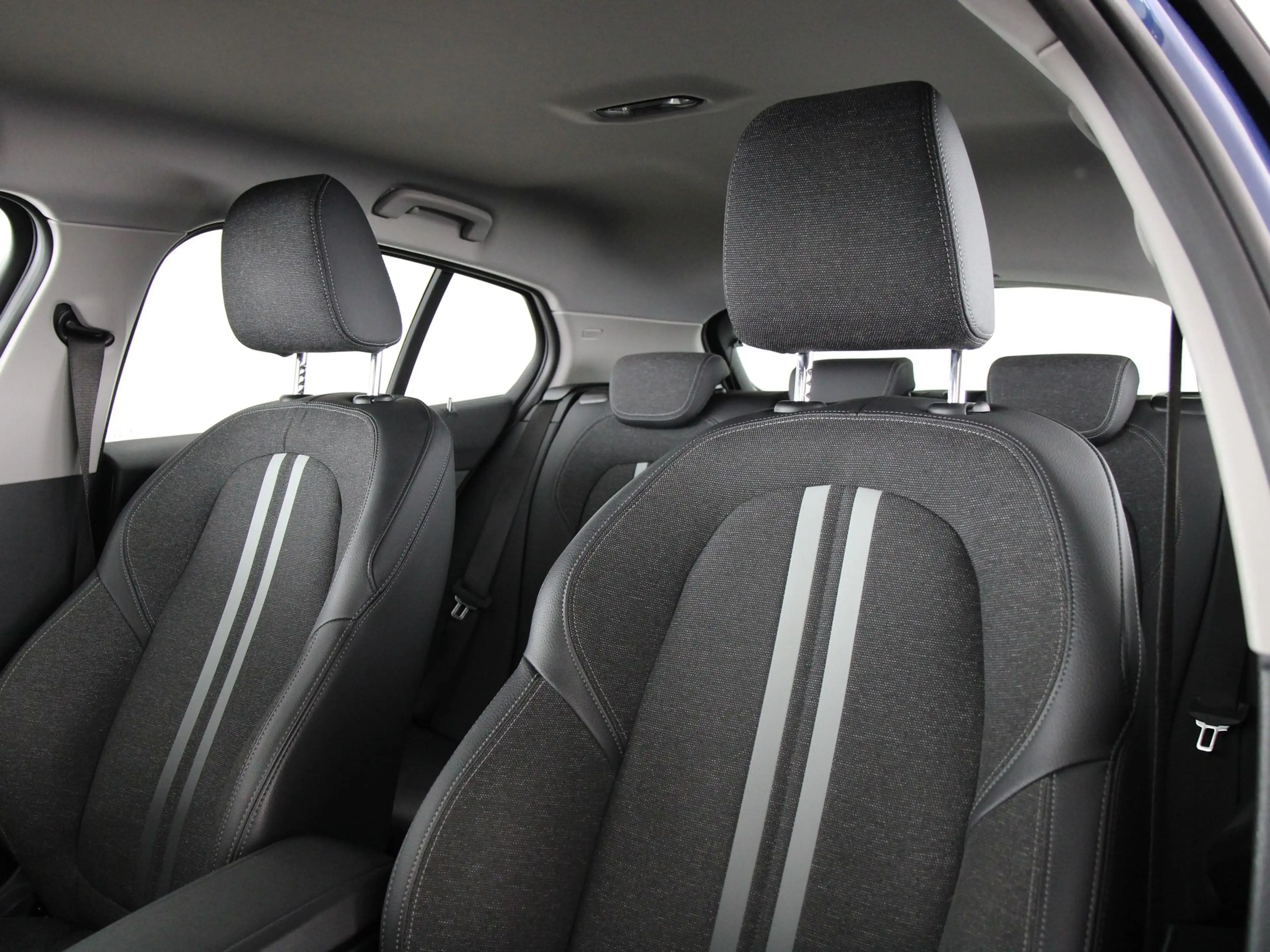 BMW 118 1Serie 118i Sport Line — photo 5