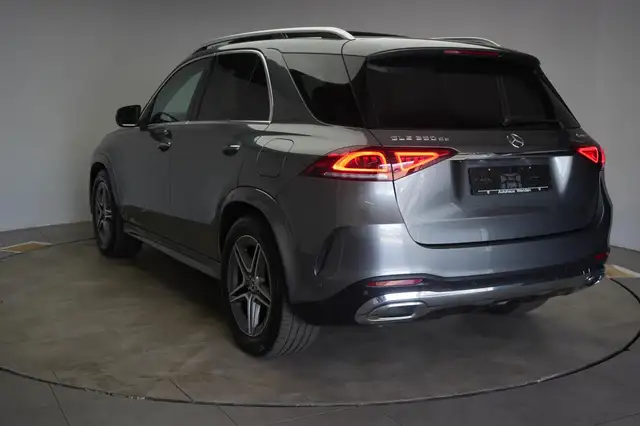 Mercedes-Benz Gle Class view 4