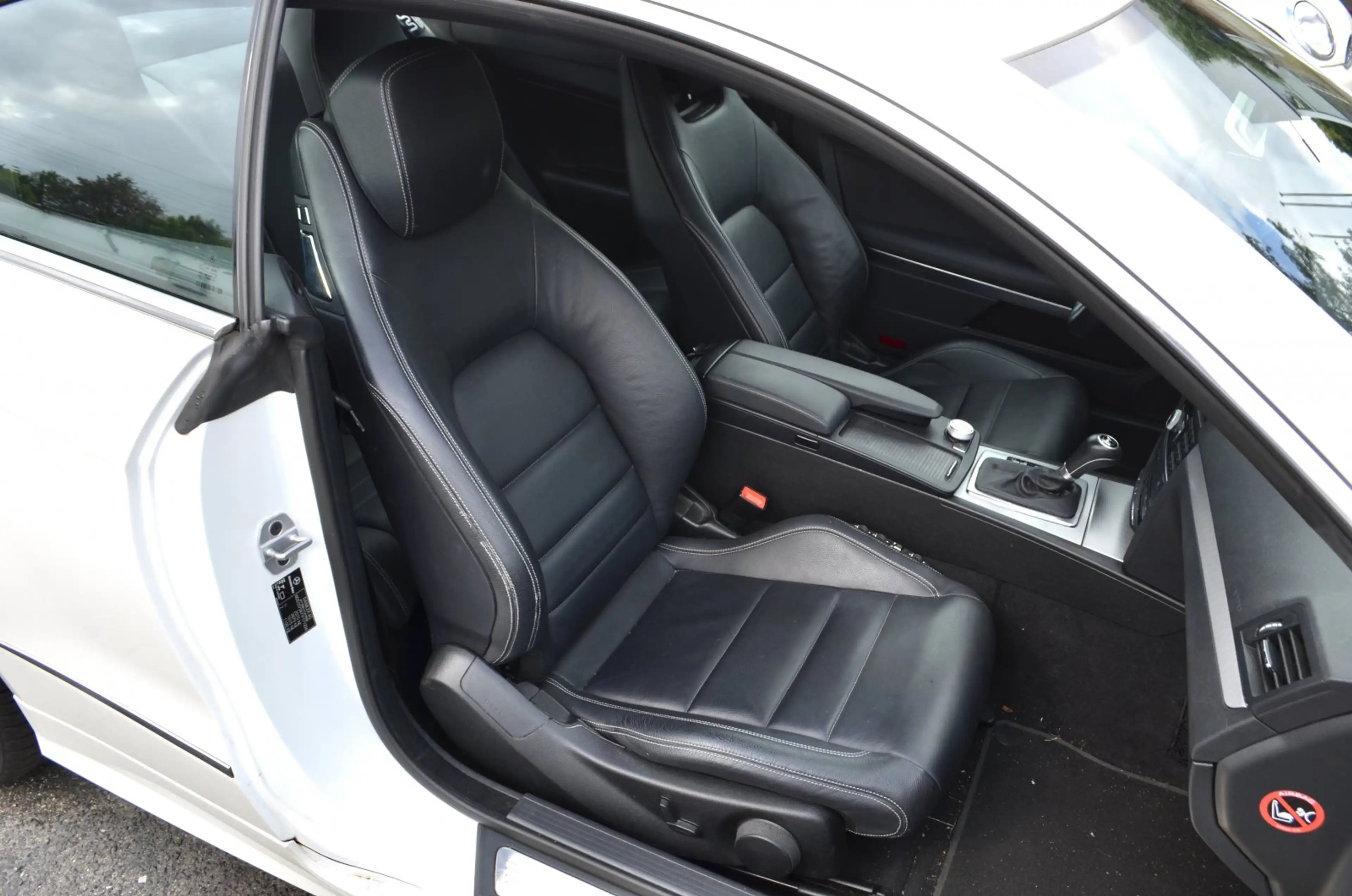 Mercedes-Benz E 250 Coupe AMG — photo 15