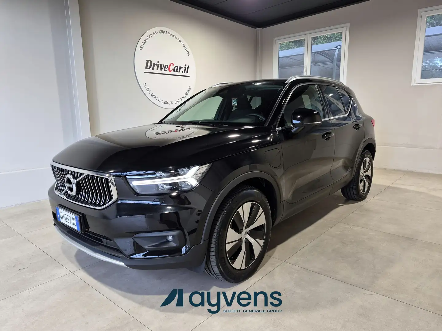 Volvo XC40 1.5 PLUG-IN T4 INSCRIPTION FULL-LED CARPLAY NAVI Noir - 1