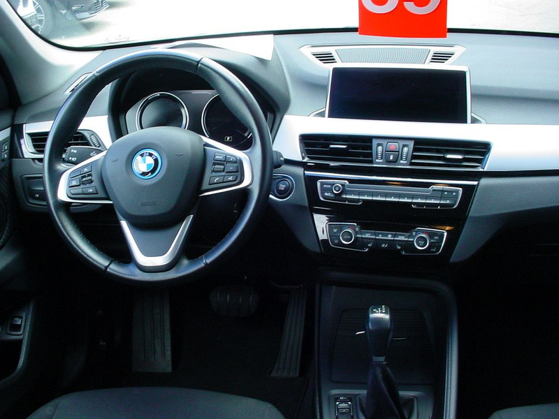 BMW X1 xDrive25e *PDC*Navi*18"Alu*DAB*Kamera — photo 2