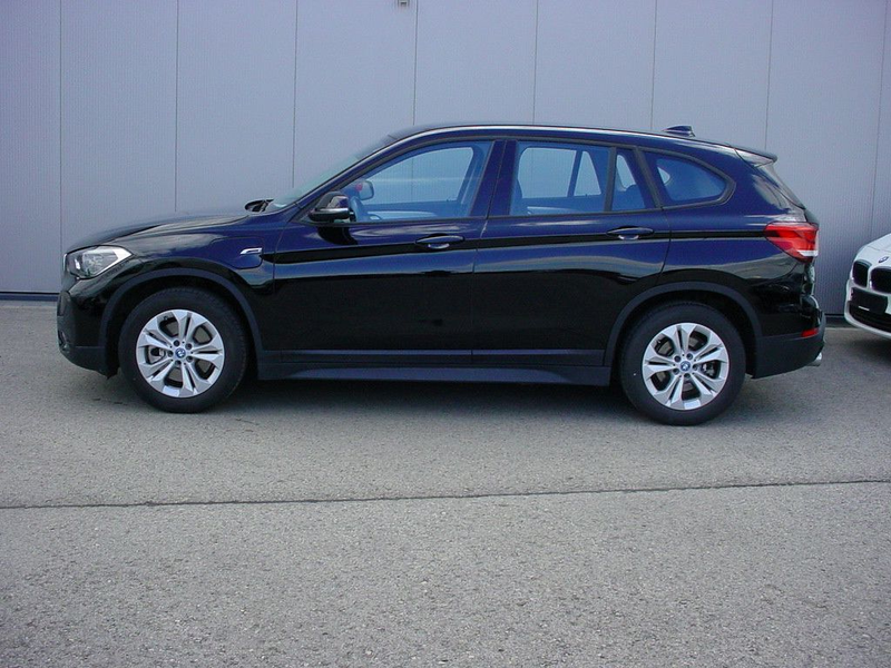 BMW X1 xDrive25e *PDC*Navi*18"Alu*DAB*Kamera