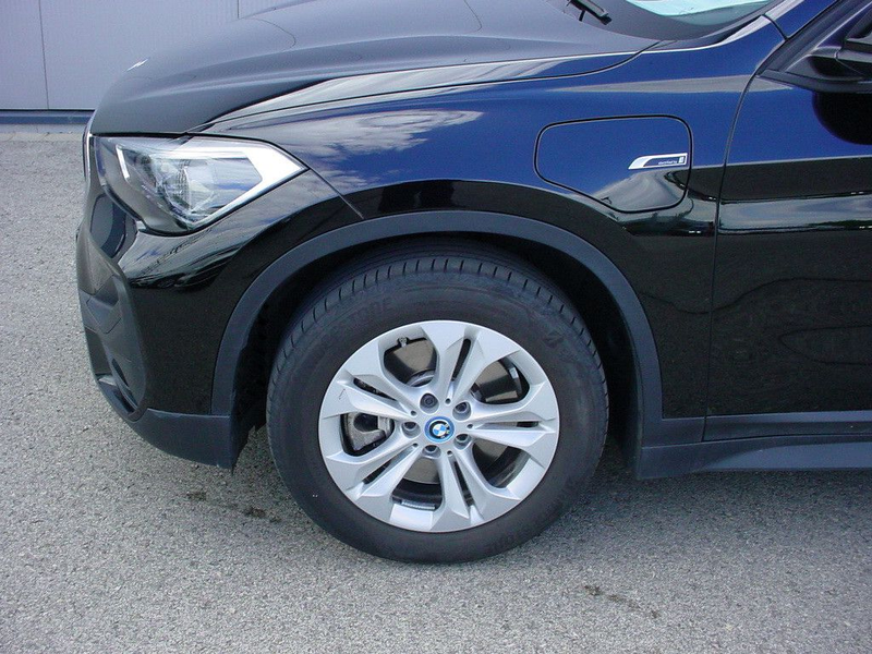 BMW X1 xDrive25e *PDC*Navi*18"Alu*DAB*Kamera — photo 9