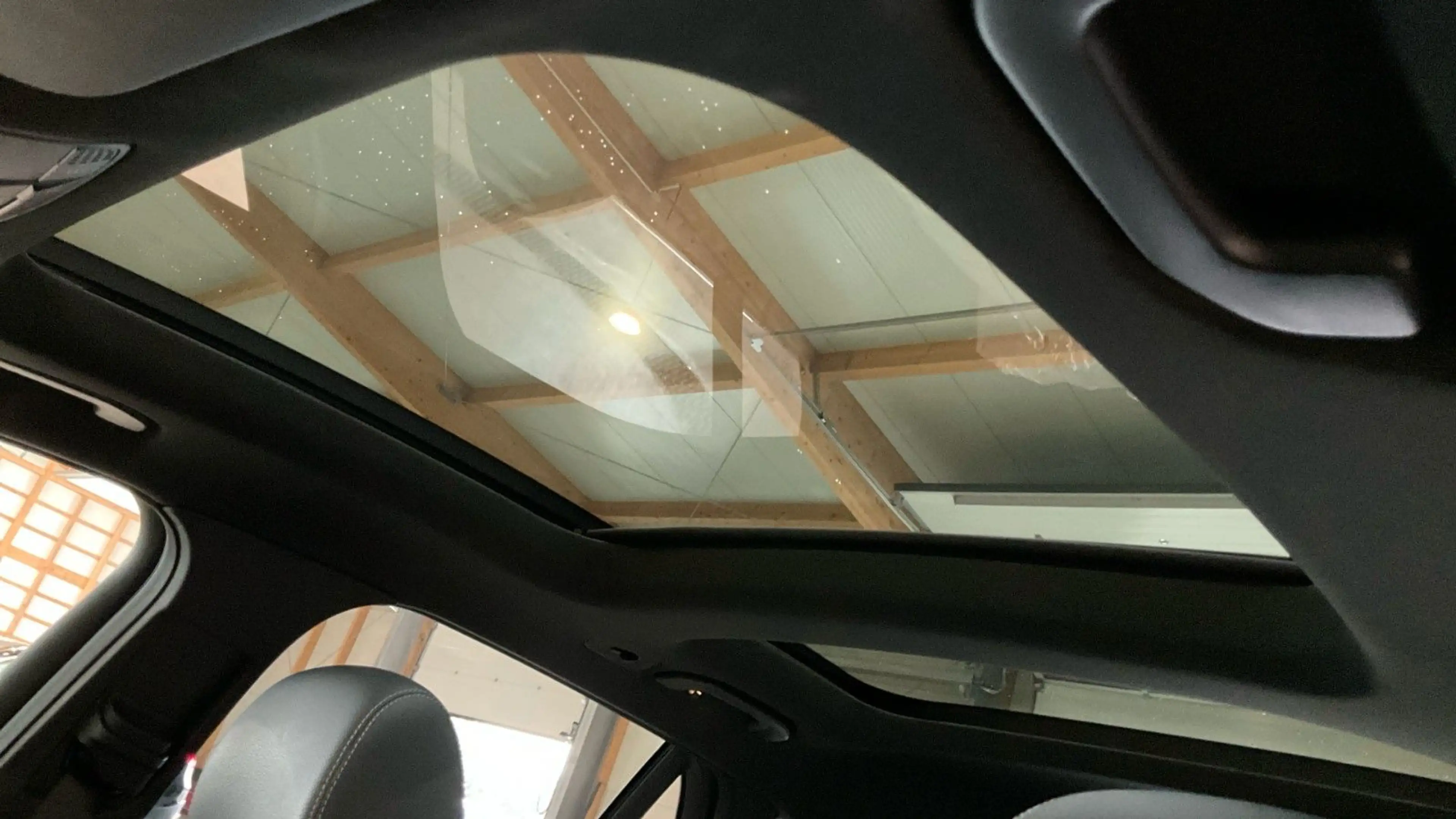 Mercedes-Benz GLC 250 4Matic AMG-LINE|PANO|MEMORY|AIRMATIC DC — photo 10