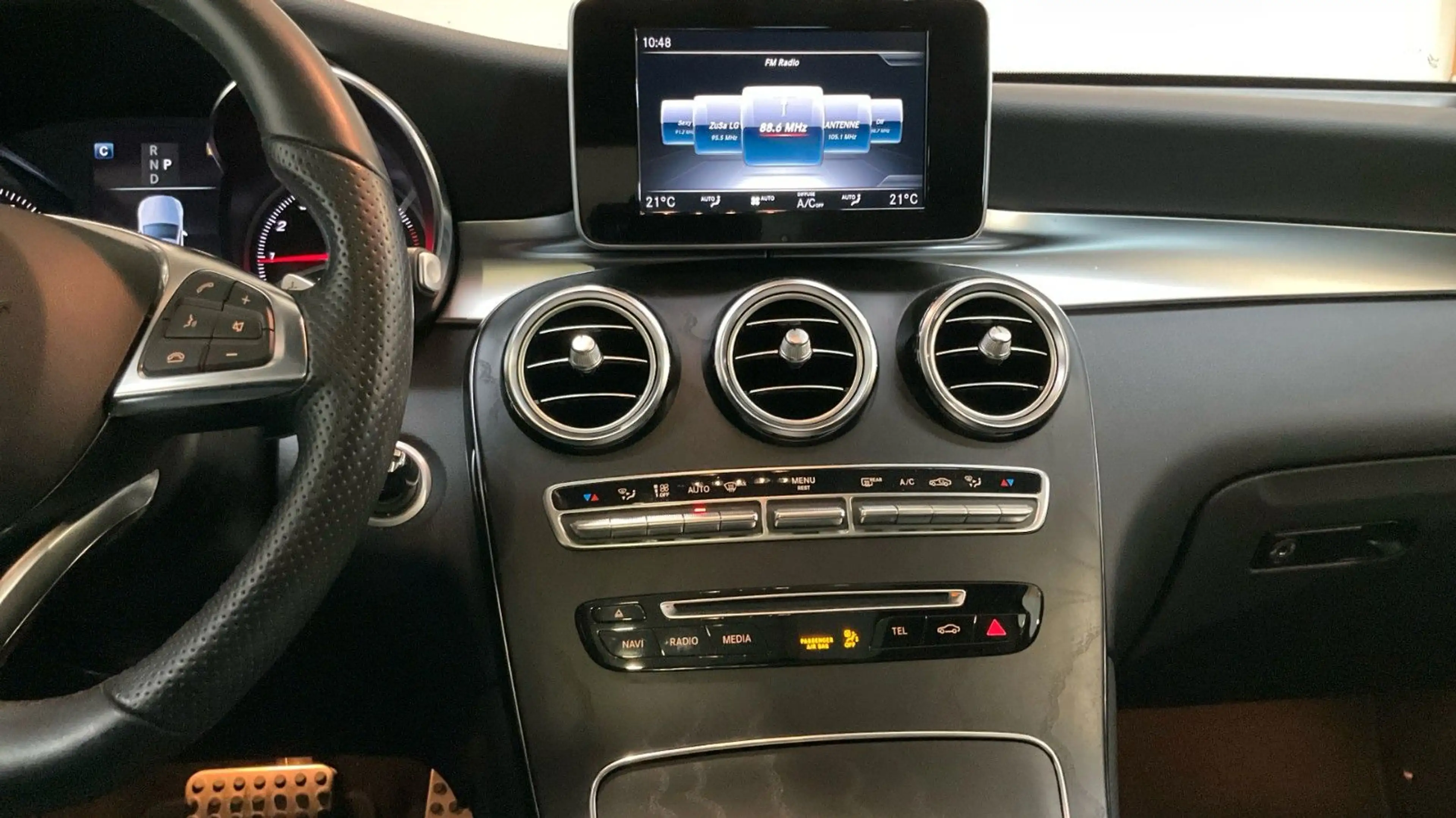 Mercedes-Benz GLC 250 4Matic AMG-LINE|PANO|MEMORY|AIRMATIC DC — photo 14