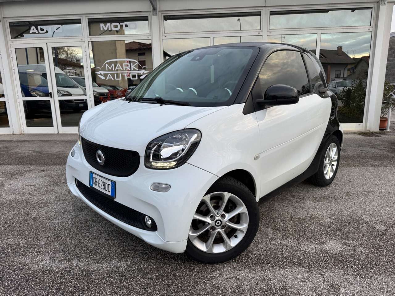 smart forTwo 70 1.0 twinamic Youngster MANUALE