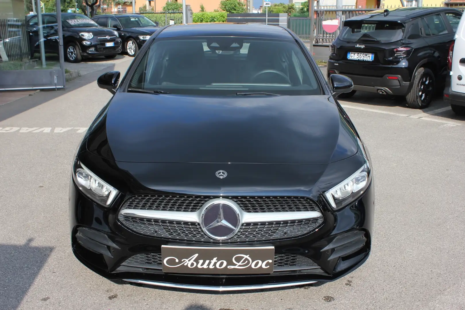 Mercedes-Benz A 200 A 200 D AUTOMATIC PREMIUM AMG LINE Negro - 2