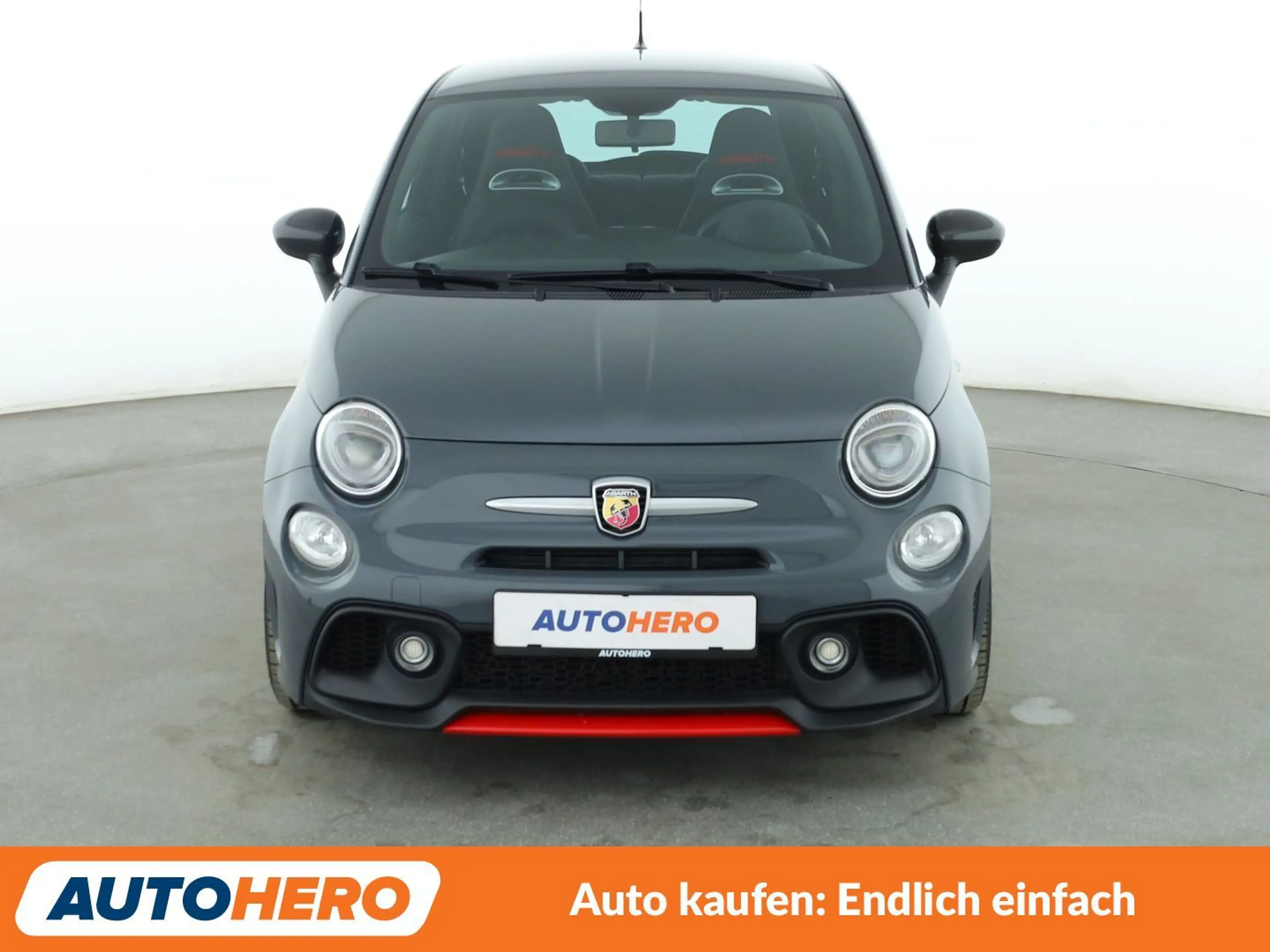 Abarth 695 1.4 Turbo XSR Yamaha Limited Edition *NAVI*PDC* — photo 9