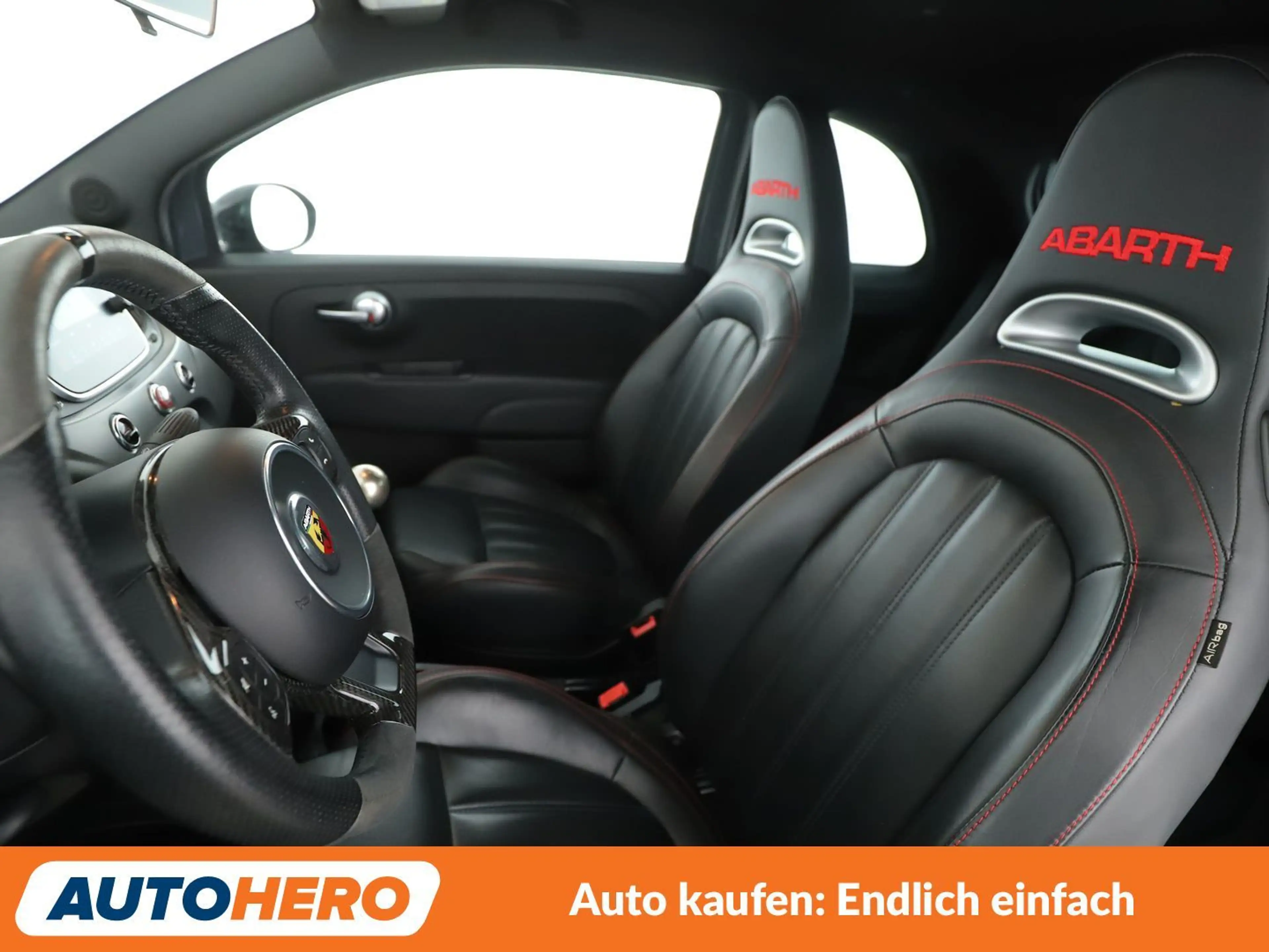 Abarth 695 1.4 Turbo XSR Yamaha Limited Edition *NAVI*PDC* — photo 10