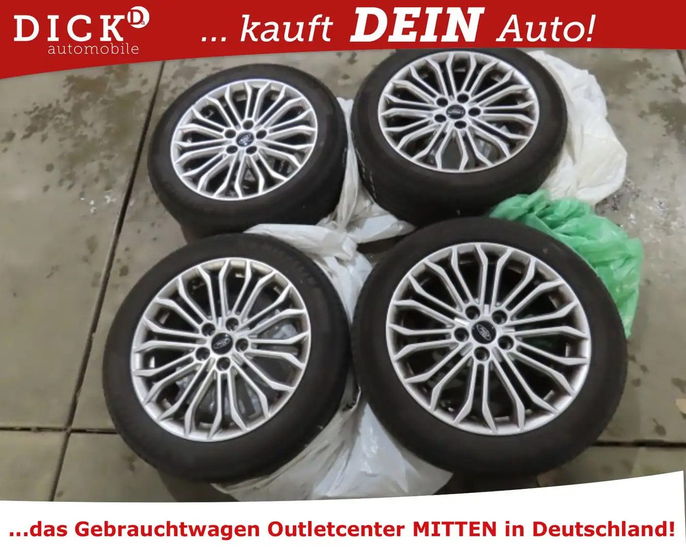 Ford Focus Tur  1.5d Titanium LED/ACC/KEYG/SHZ/8 FACH Gris - 2