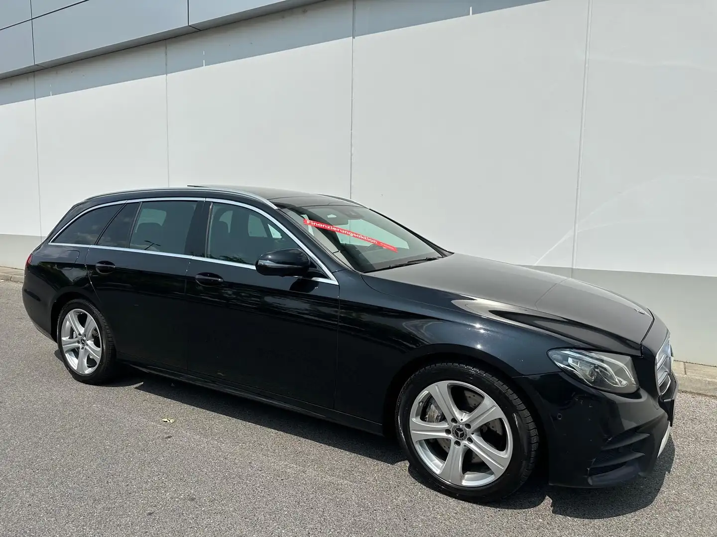 Mercedes-Benz E 400 d 4Matic // AMG-LINE // PANO // 360°KAM // AHK Schwarz - 1