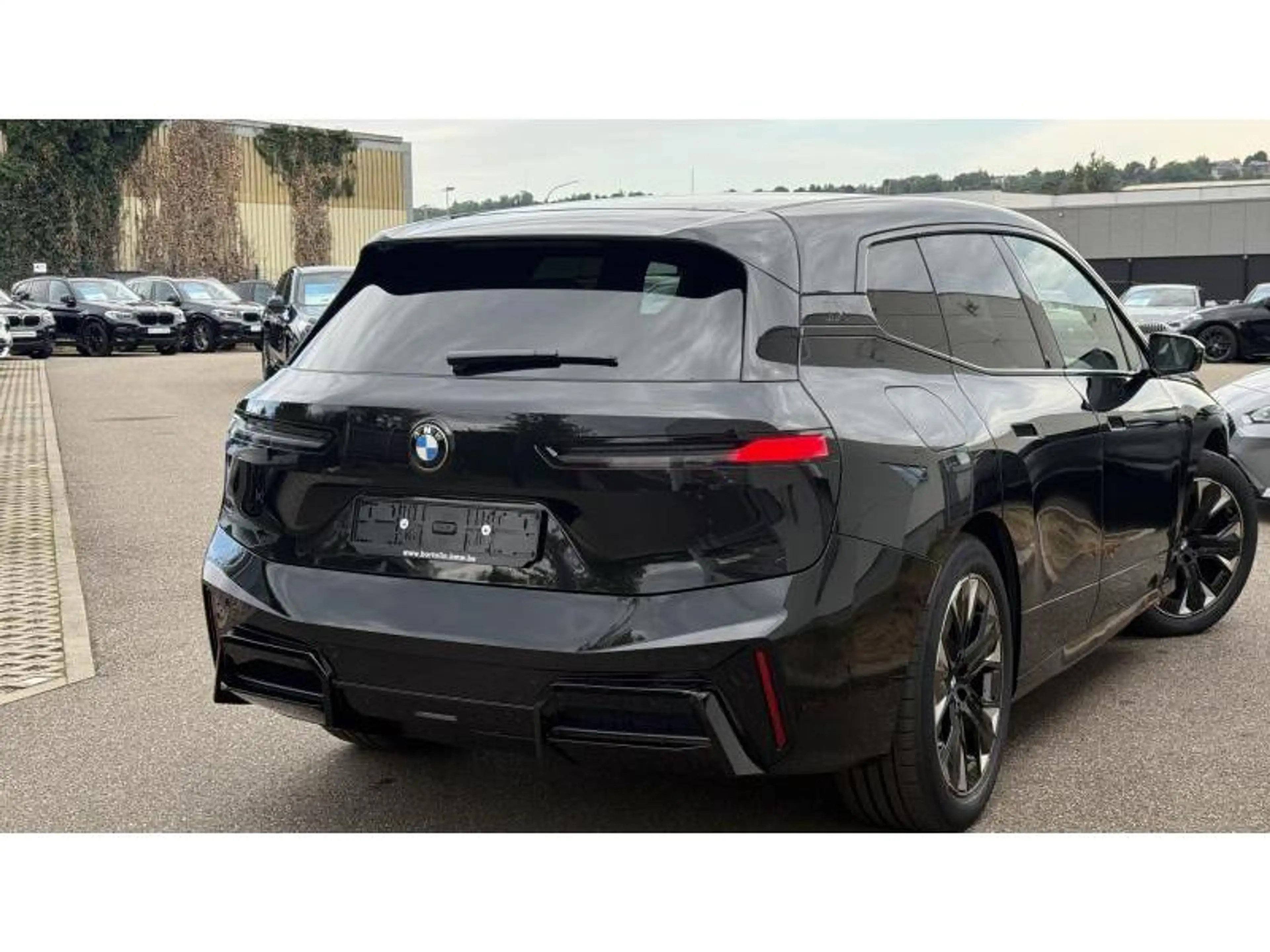 BMW iX xDrive 60 M Sport Pack Pro Attache Remorque Toit P — photo 5