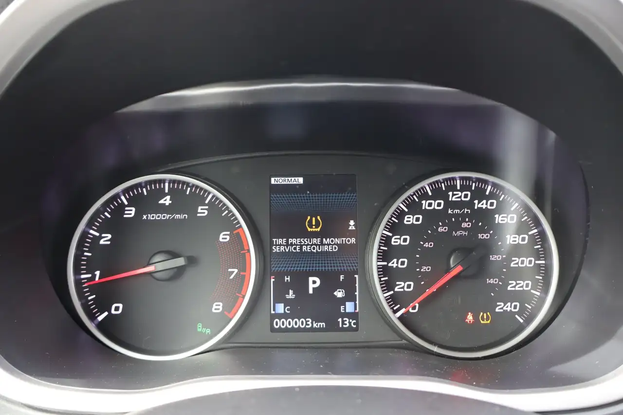 Mitsubishi Eclipse Cross снимка Mitsubishi Eclipse Cross