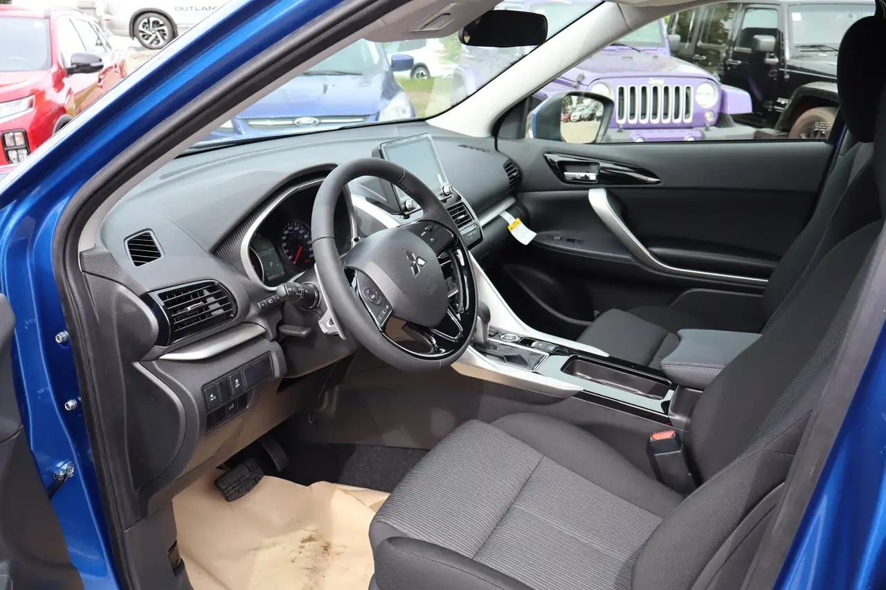 Mitsubishi Eclipse Cross снимка Mitsubishi Eclipse Cross