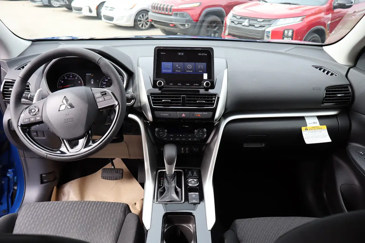 Mitsubishi Eclipse Cross снимка Mitsubishi Eclipse Cross