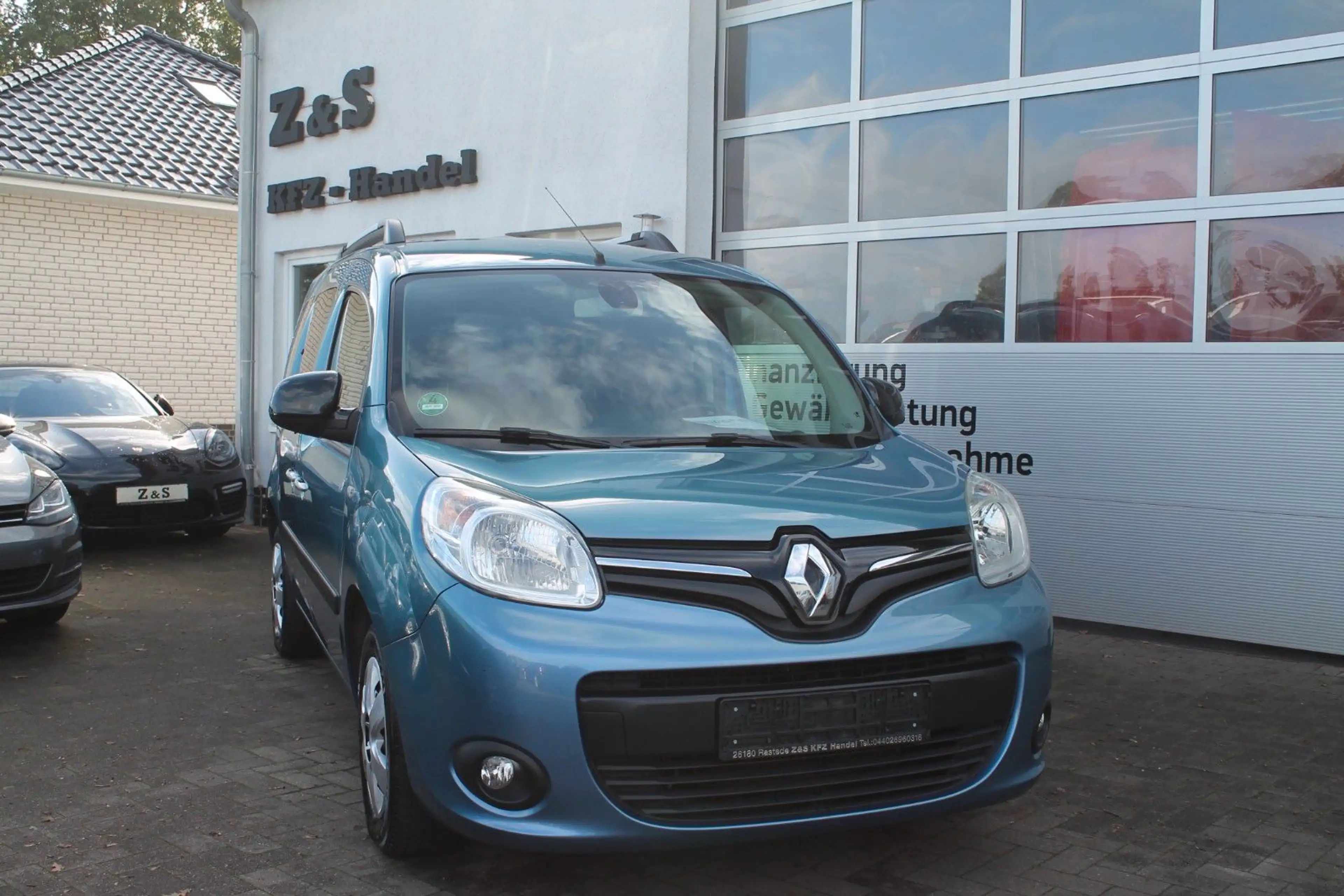 Renault Kangoo Paris *TÜV 08.2028*