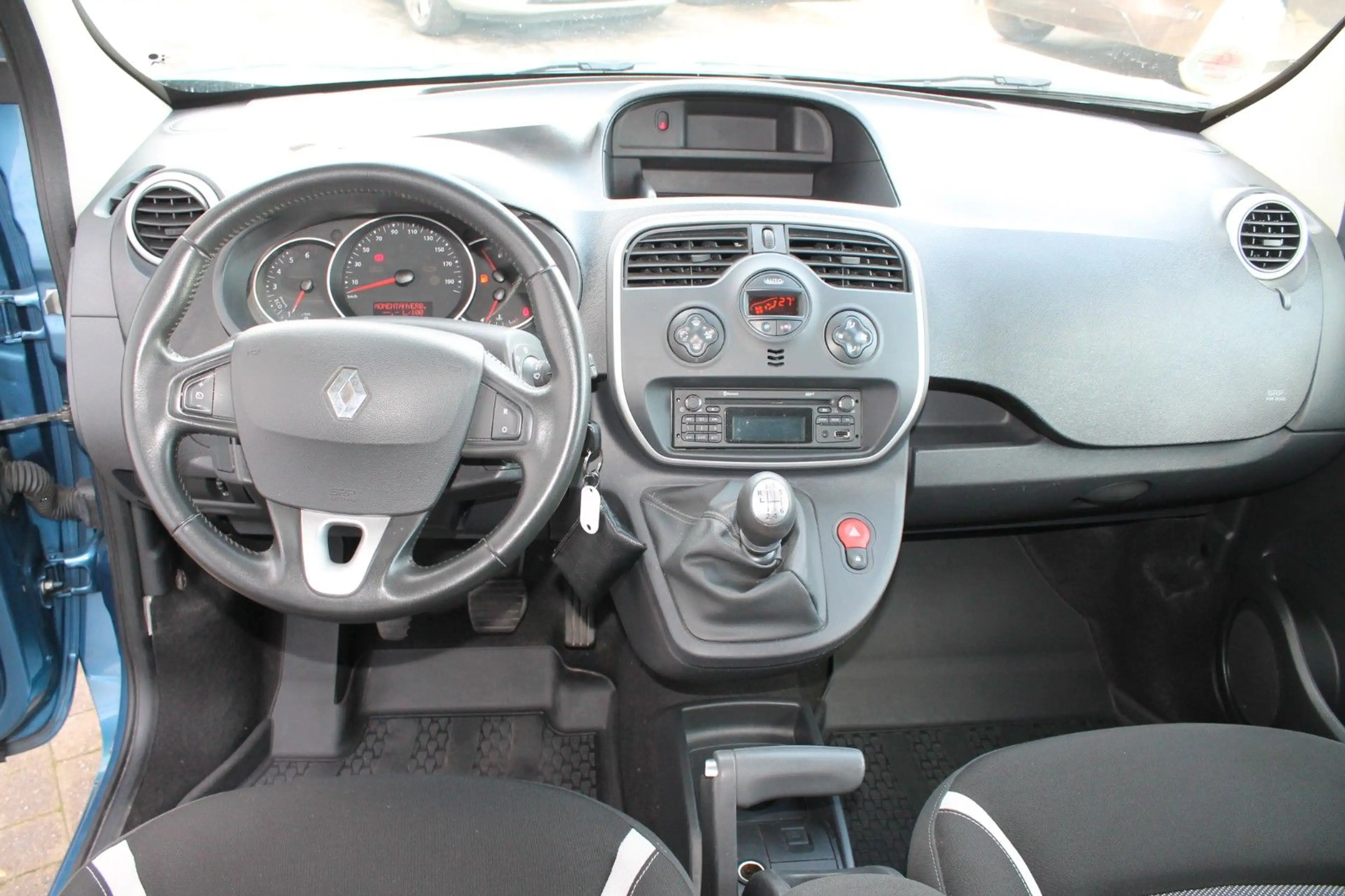 Renault Kangoo Paris *TÜV 08.2028* — photo 10