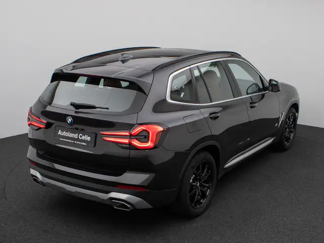 BMW X3 view 7