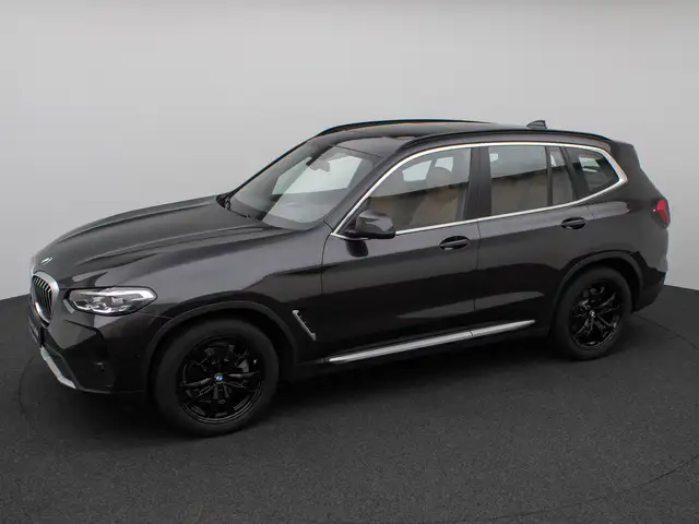BMW X3 view 12