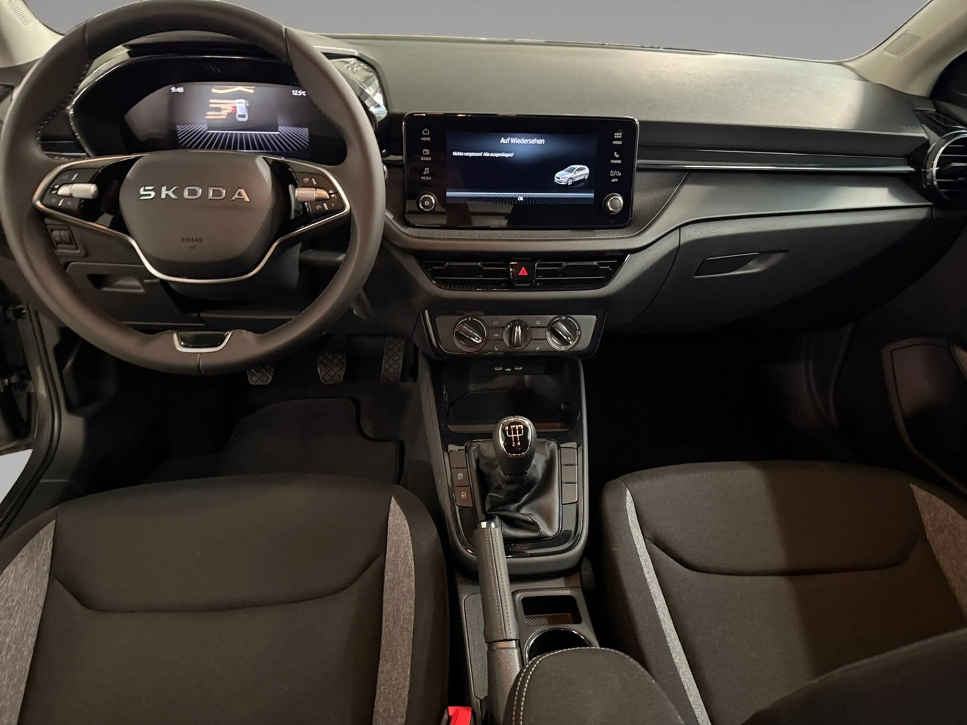 Skoda Fabia Essence — photo 10
