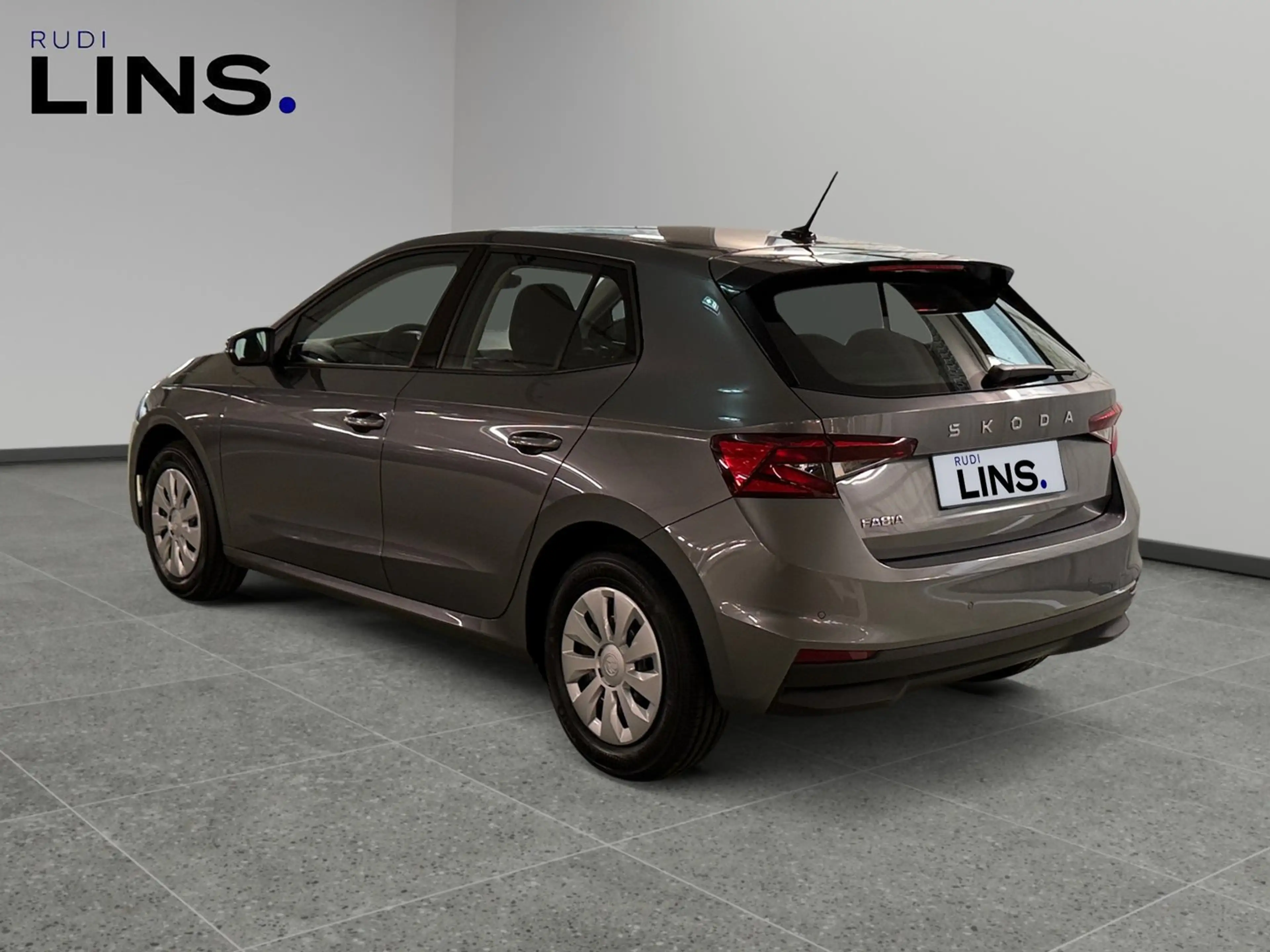Skoda Fabia Essence — photo 3