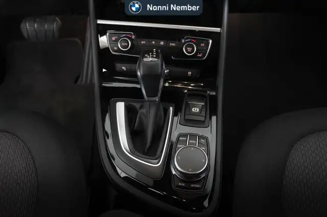 BMW 2 Series view 13
