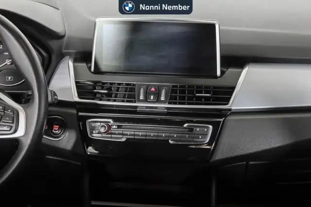 BMW 2 Series view 12