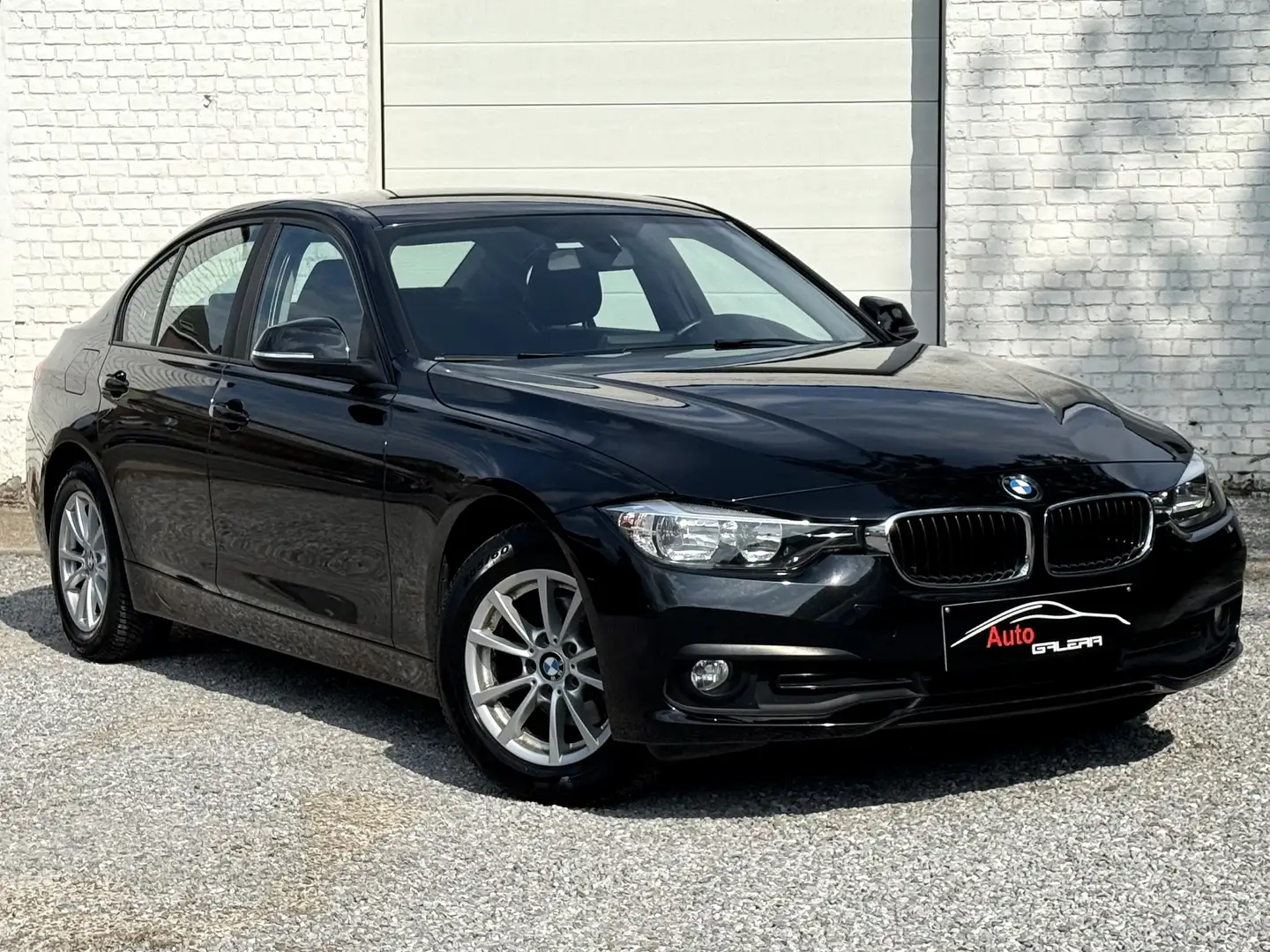 BMW 116 d 2L *Euro6b*2016*Facelift* Zwart - 1