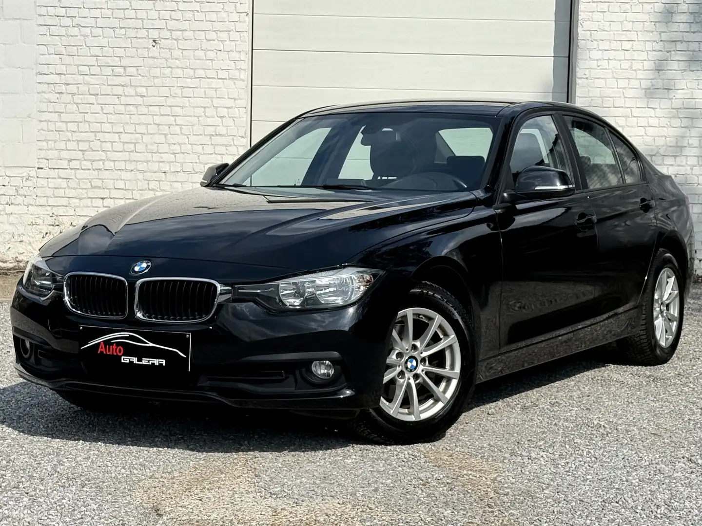 BMW 116 d 2L *Euro6b*2016*Facelift* Zwart - 2